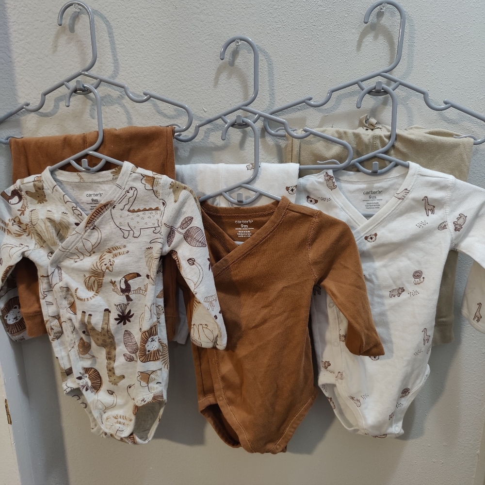 Outfit sets - 9 months